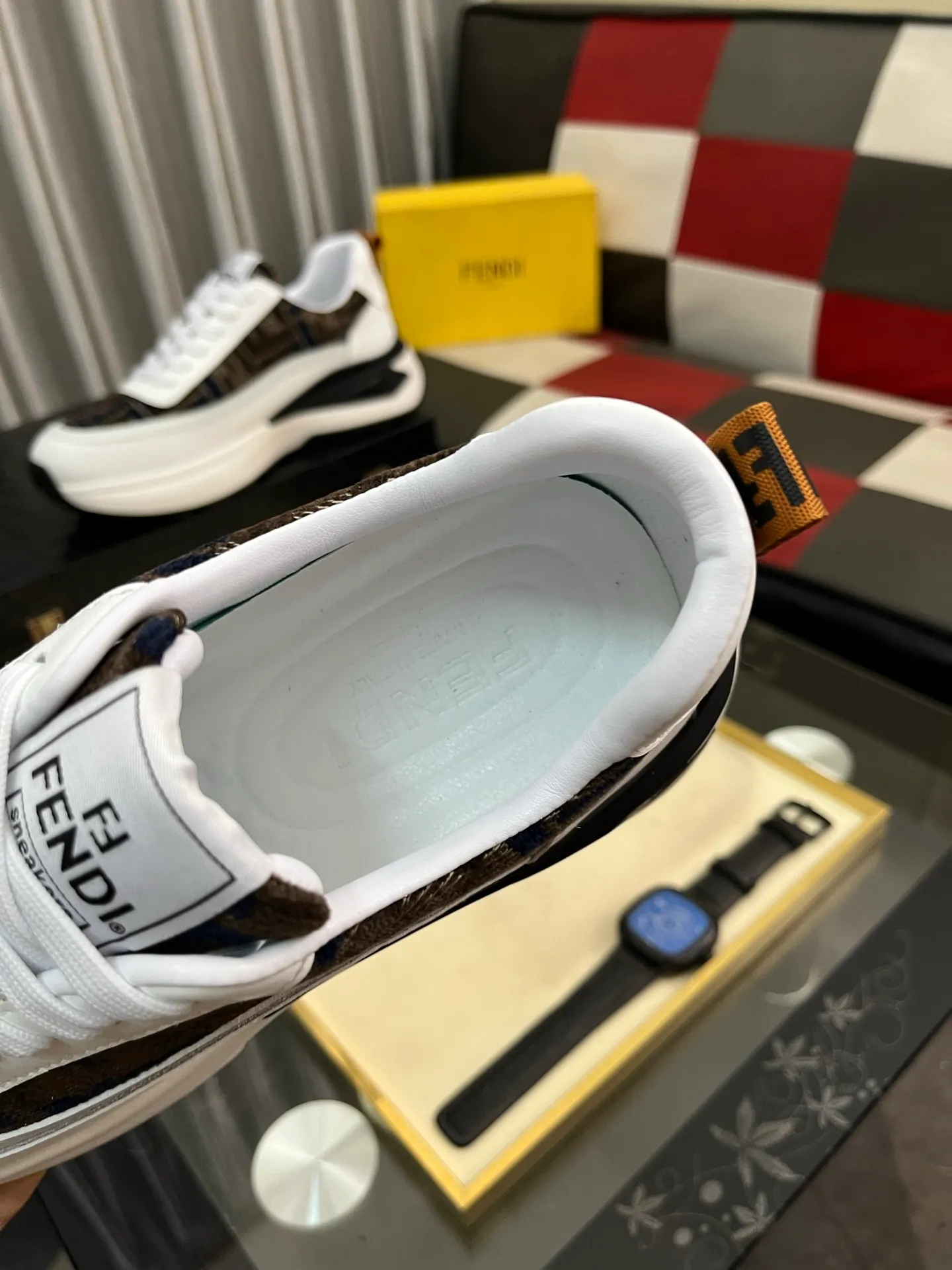 Men's shoes💰458⌚️⌚️[FENDI-FENDI] Classic men's casual shoes🔥New product nowadays, made of cowhide + breathable fabric, comfortable pigskin lining. The perfect last shape and generous and fashionable design have attracted the favor of many consumers. 🔥Number of sizes: 38-444️⃣Colors available